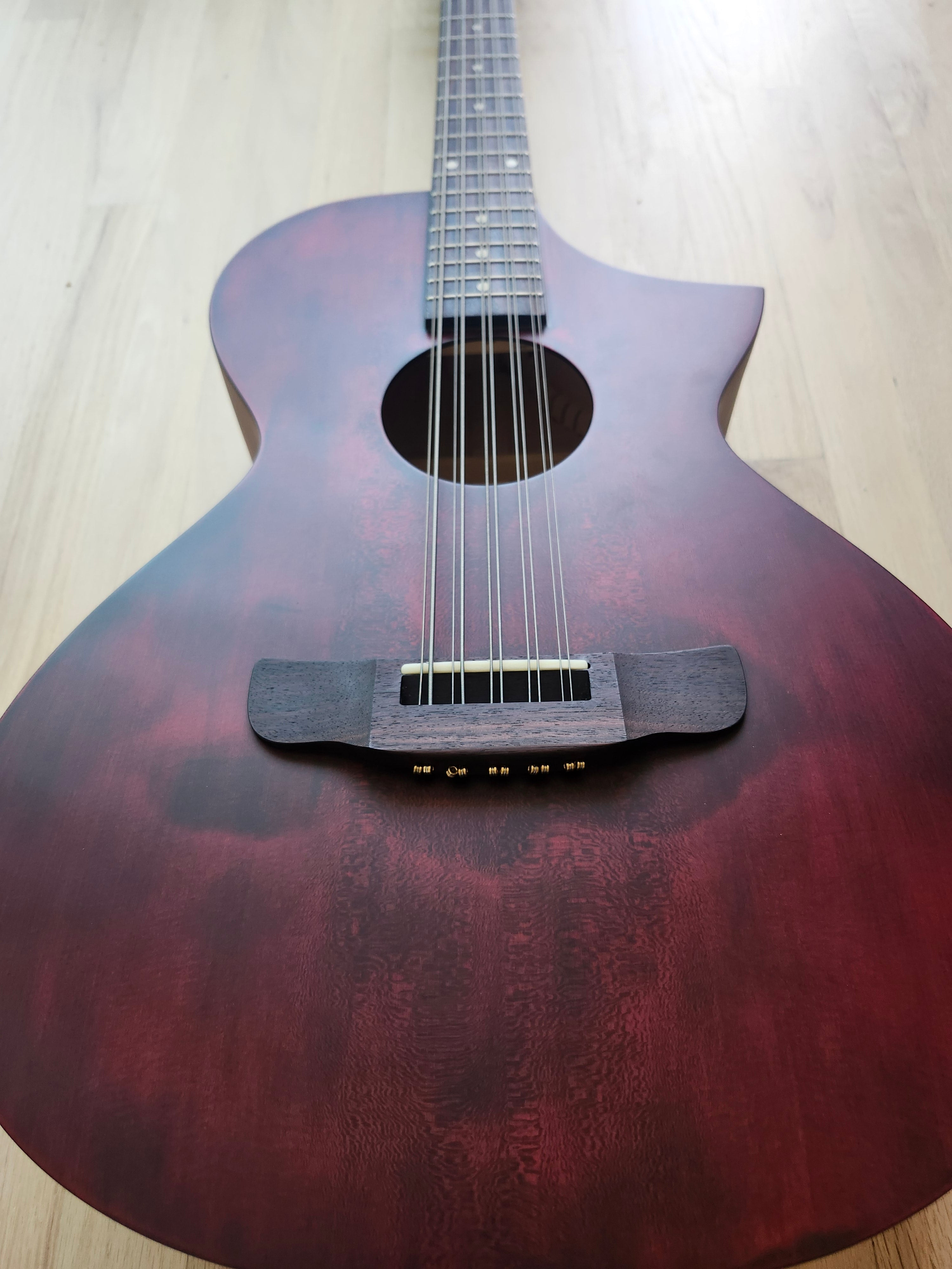Bajo Quinto B-476DR