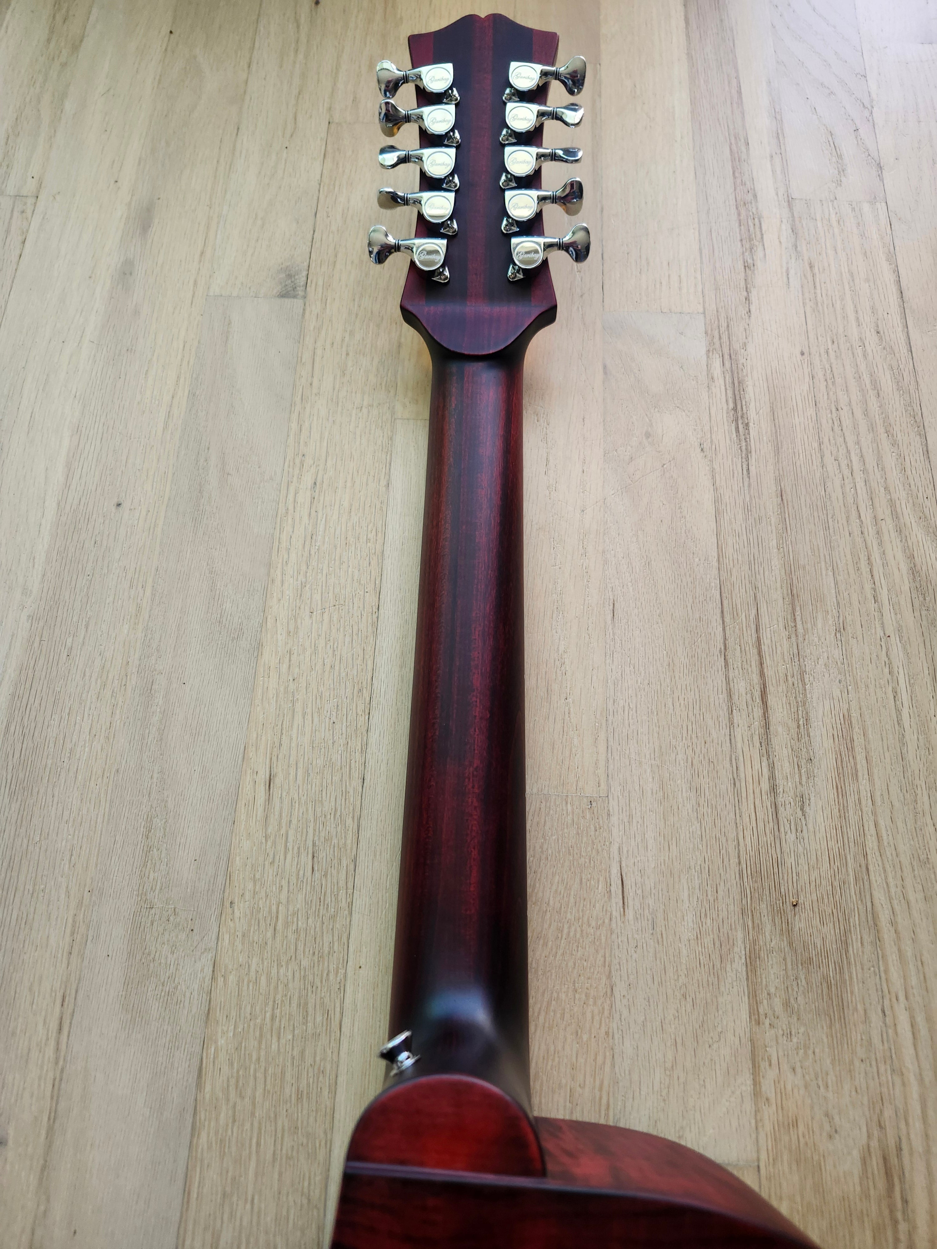 Bajo Quinto B-476DR