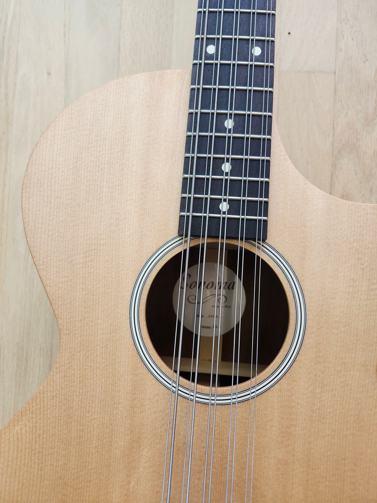 Bajo Quinto B-476NT
